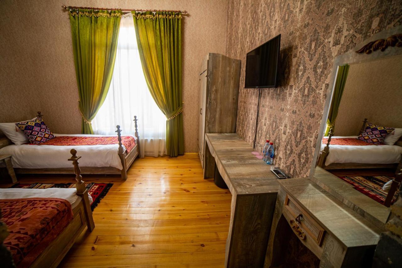 Отель Old Town Шеки Экстерьер фото